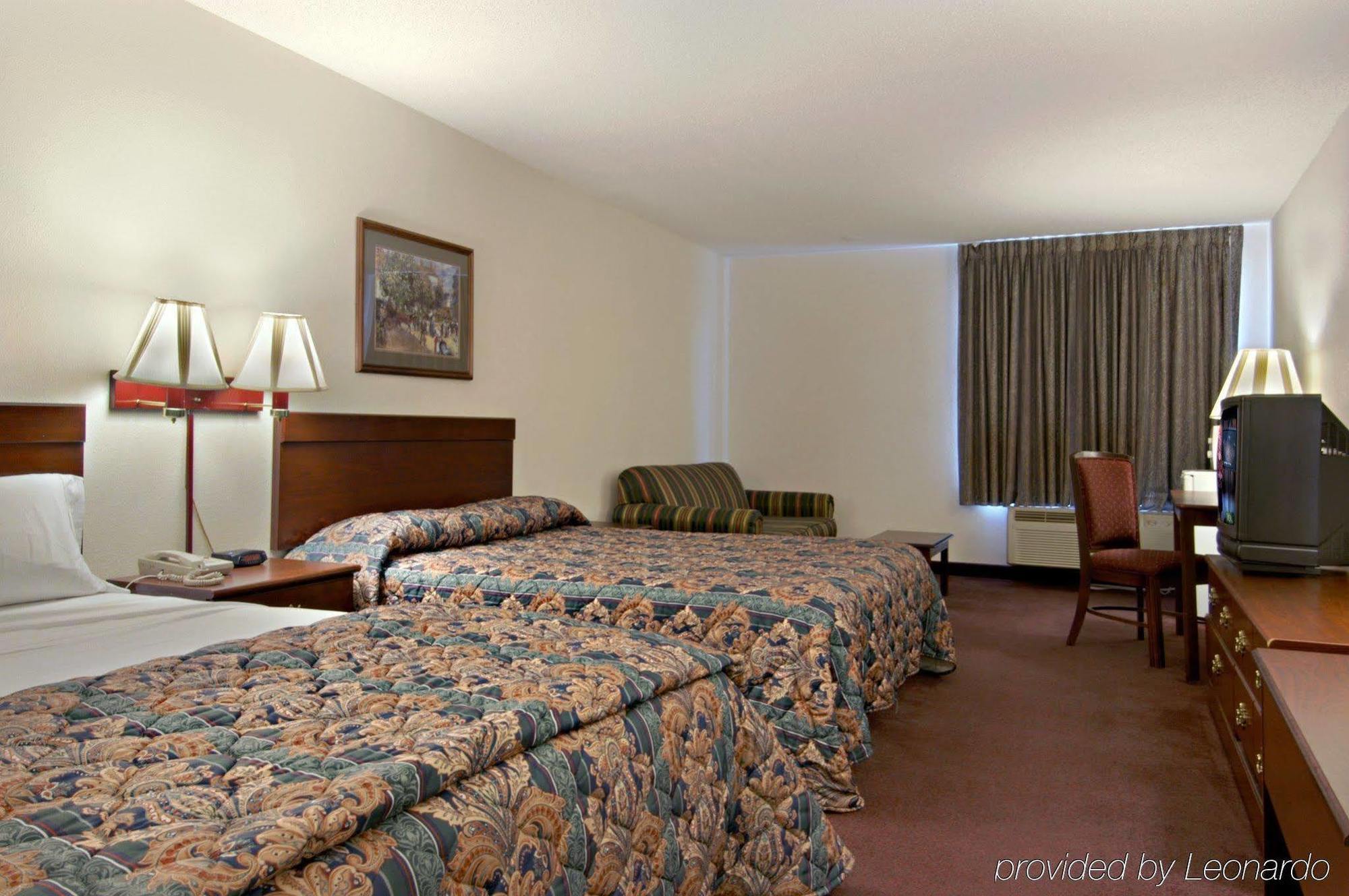 Red Roof Inn Гаффни Экстерьер фото